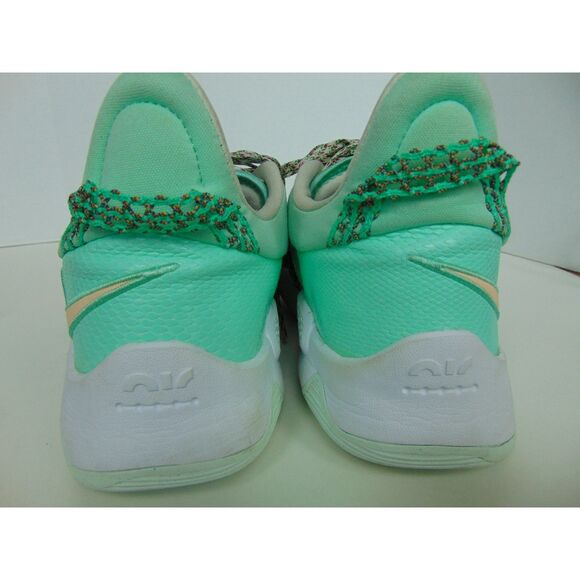Nike Green Glow Play for the future Size 10 Basketball Shoes in great condition - Picture 5 of 8